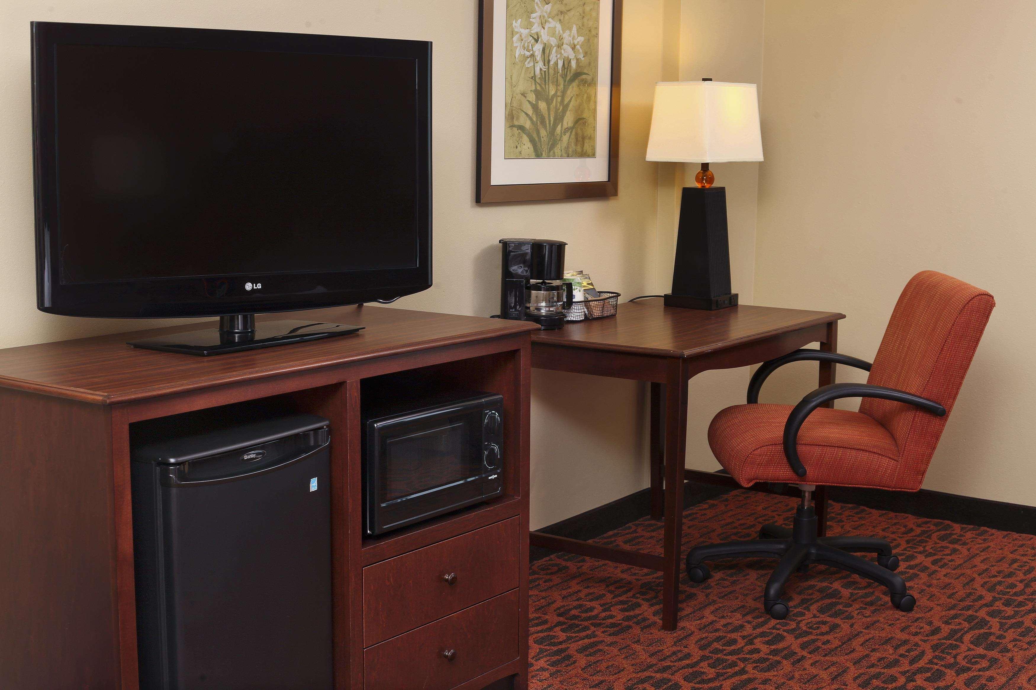 Hampton Inn & Suites Fargo Medical Center Bagian luar foto