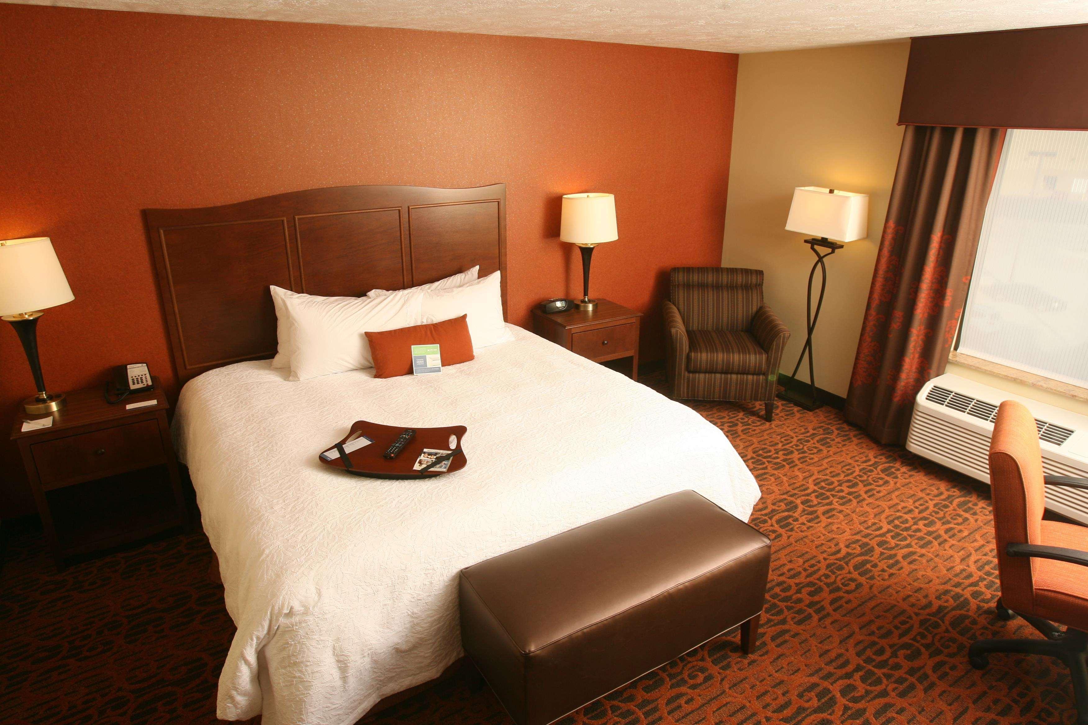 Hampton Inn & Suites Fargo Medical Center Bagian luar foto