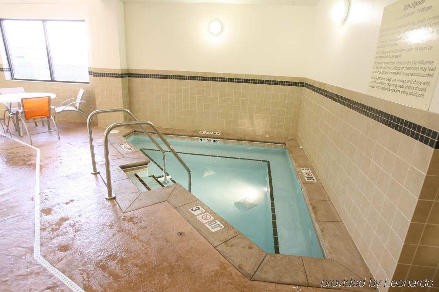 Hampton Inn & Suites Fargo Medical Center Bagian luar foto