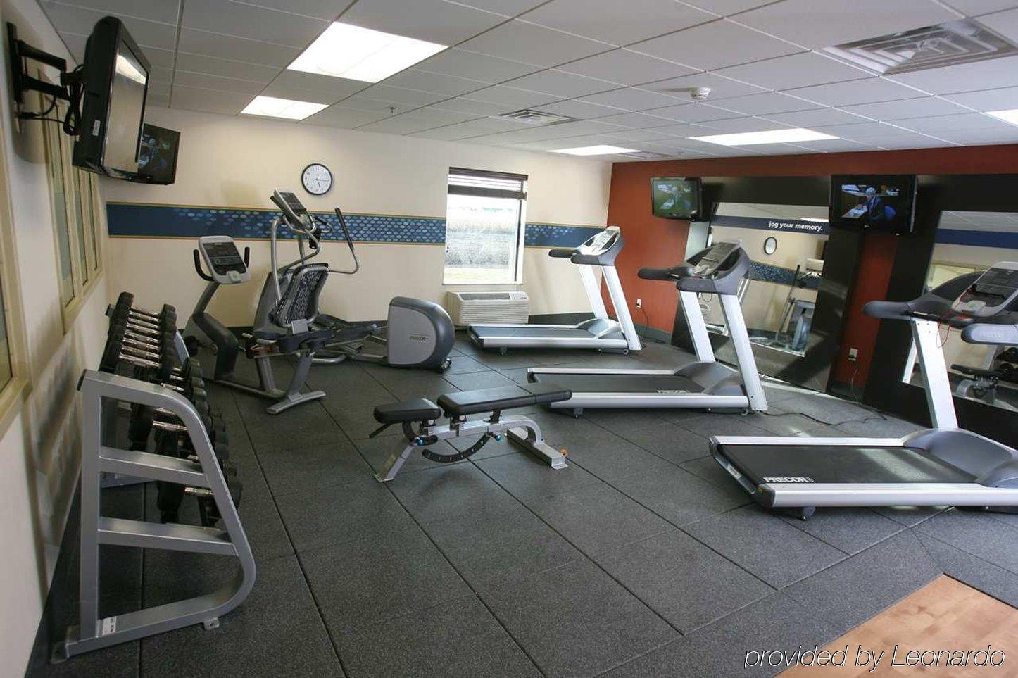 Hampton Inn & Suites Fargo Medical Center Bagian luar foto